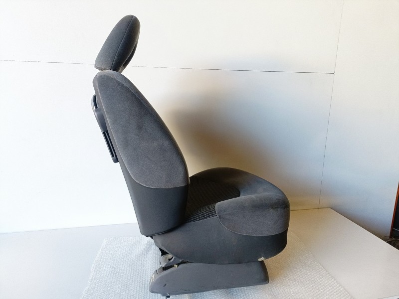 Recambio de asiento delantero derecho para citroen xsara picasso rhy referencia OEM IAM   