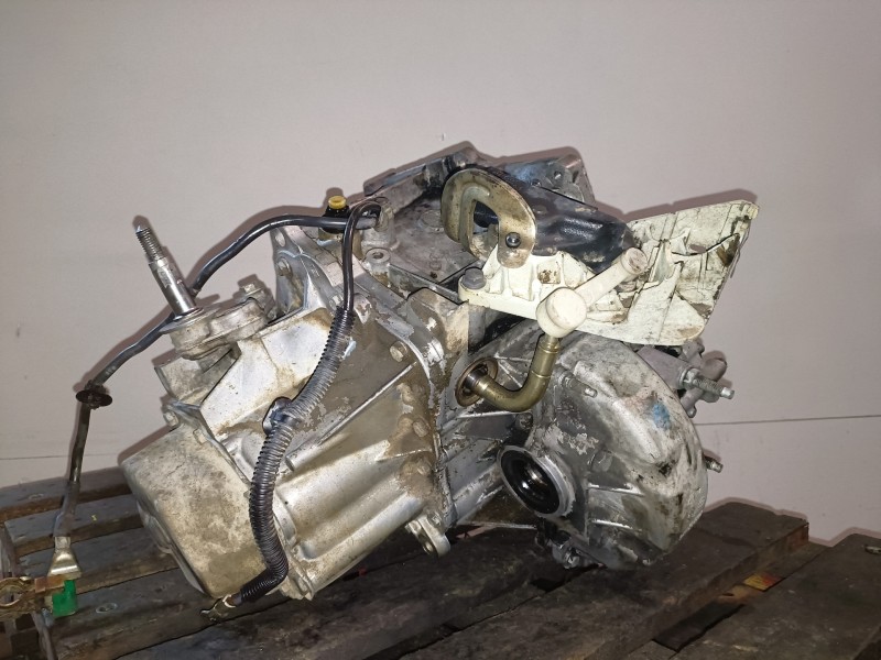Recambio de caja cambios para citroen c4 berlina 9hx referencia OEM IAM 20DM75  