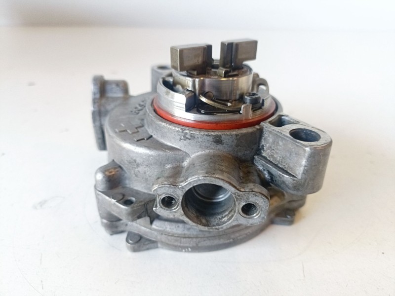 Recambio de depresor freno / bomba vacio para opel combo e cargo bh02 referencia OEM IAM 9804021880  