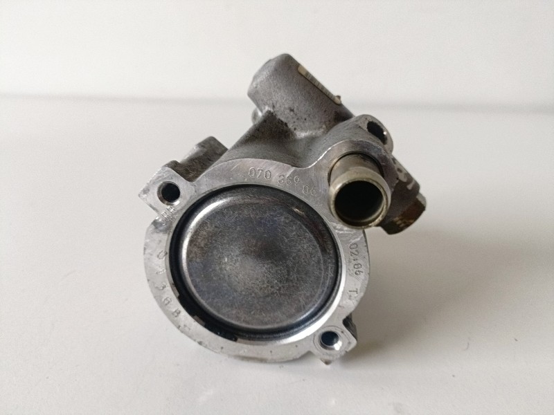 Recambio de bomba direccion para renault trafic ii furgón g9u730 referencia OEM IAM 26081335RR  