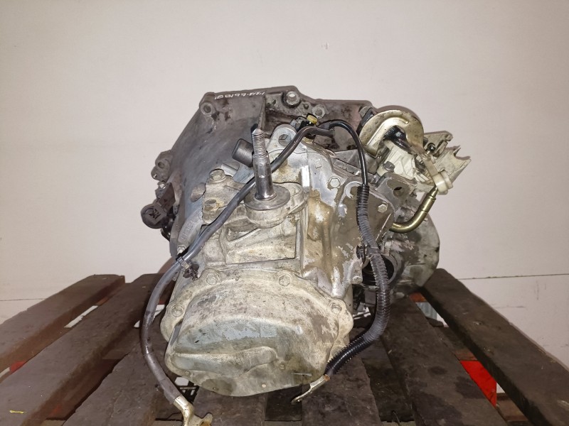 Recambio de caja cambios para citroen c4 berlina 9hx referencia OEM IAM 20DM75  
