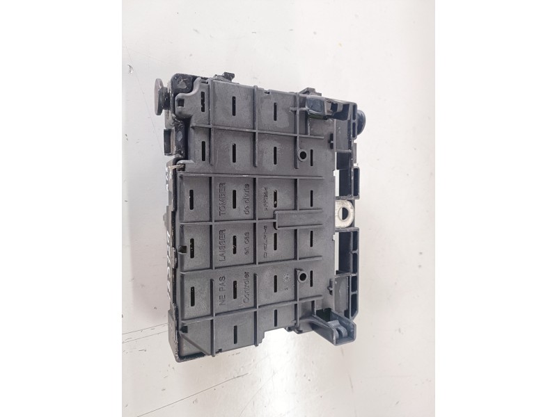 Recambio de caja reles / fusibles para peugeot 307 break / sw (s1)(04.2002) rfn referencia OEM IAM 9650663980  
