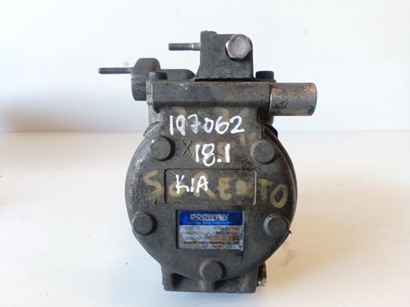 Recambio de compresor aire acondicionado para kia sorento (bl) d4cb referencia OEM IAM 1615017700  