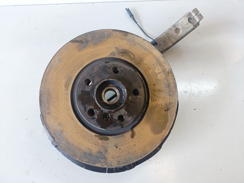 Recambio de mangueta delantera derecha para bmw serie x5 (e70) 306d3 referencia OEM IAM 31216773784  