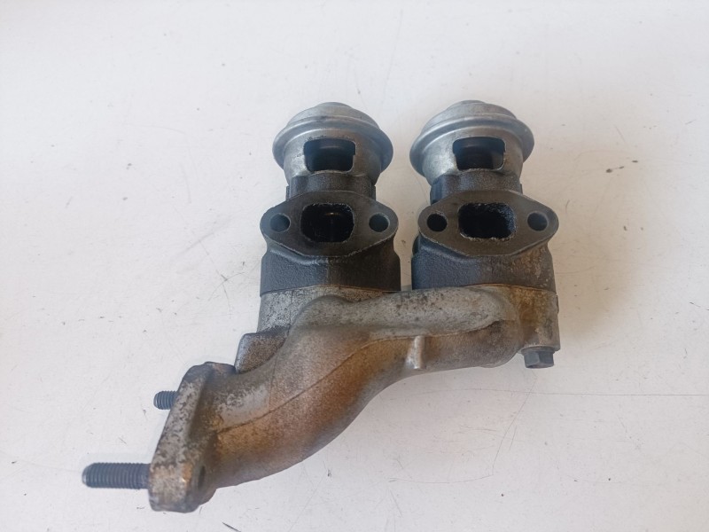 Recambio de valvula egr para opel monterey 4jg2tc referencia OEM IAM 8970430212  