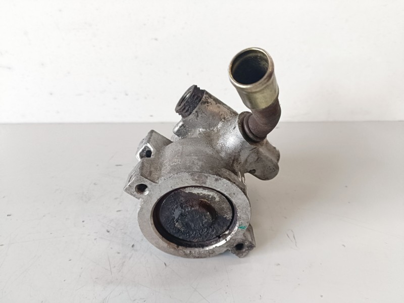 Recambio de bomba direccion para jeep cherokee (kj) 99b referencia OEM IAM   