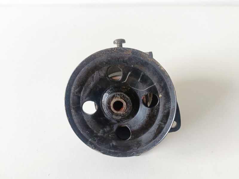 Recambio de bomba direccion para land rover range rover sport 276dt referencia OEM IAM   
