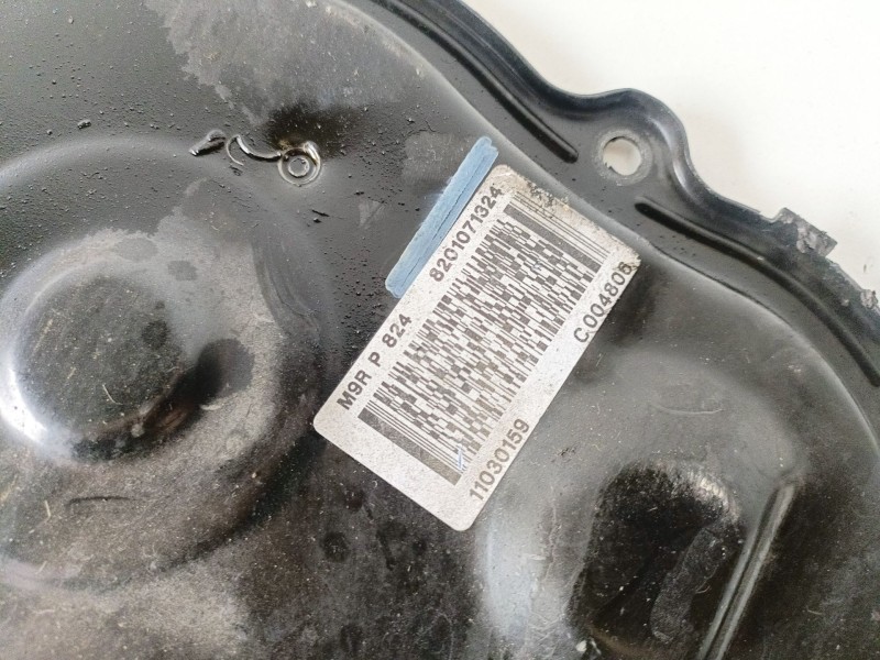 Recambio de tapa distribucion para renault latitude m9r824 referencia OEM IAM 8201071324  