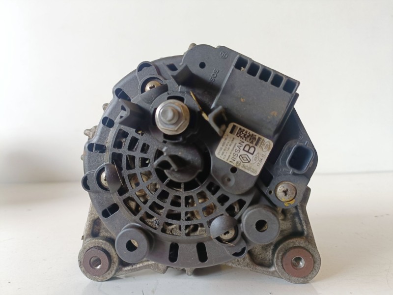 Recambio de alternador para renault kadjar r9m414 referencia OEM IAM 231004BE0BF  