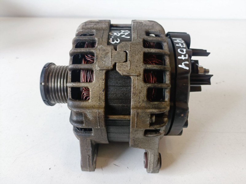 Recambio de alternador para renault kadjar r9m414 referencia OEM IAM 231004BE0BF  