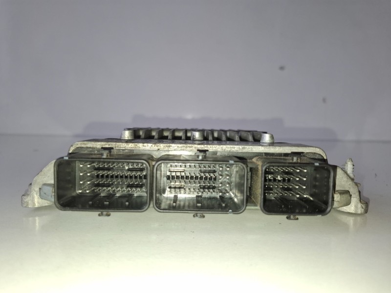 Recambio de centralita motor uce para ford focus berlina (cap) kkda referencia OEM IAM 6M5112A650YA  
