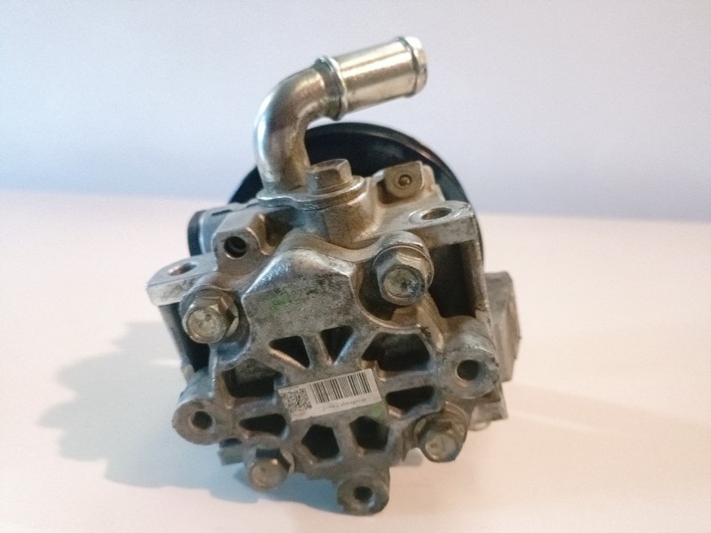 Recambio de bomba direccion para ford transit connect (tc7) rwpa referencia OEM IAM 2T143A696AK  