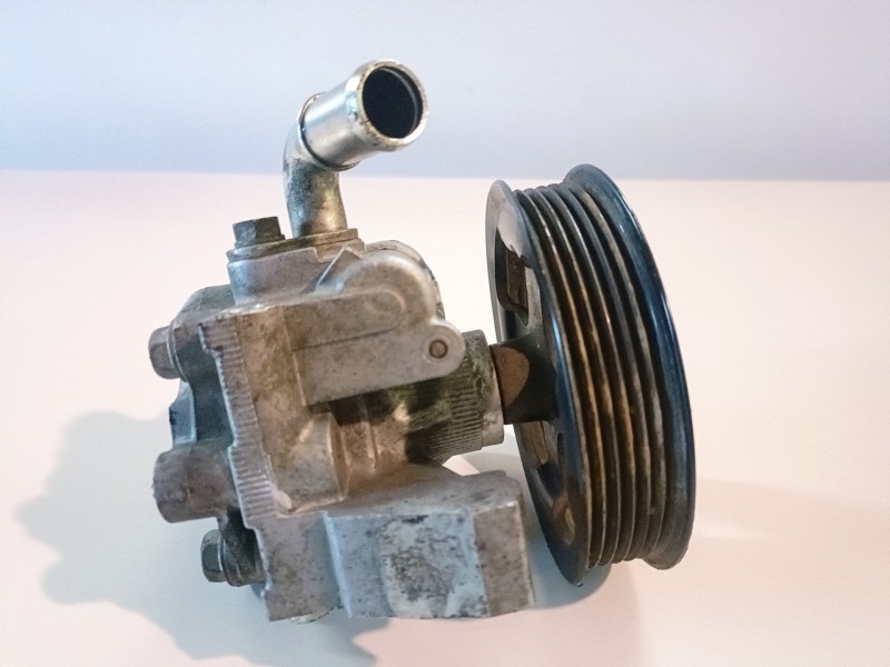 Recambio de bomba direccion para ford transit connect (tc7) rwpa referencia OEM IAM 2T143A696AK  