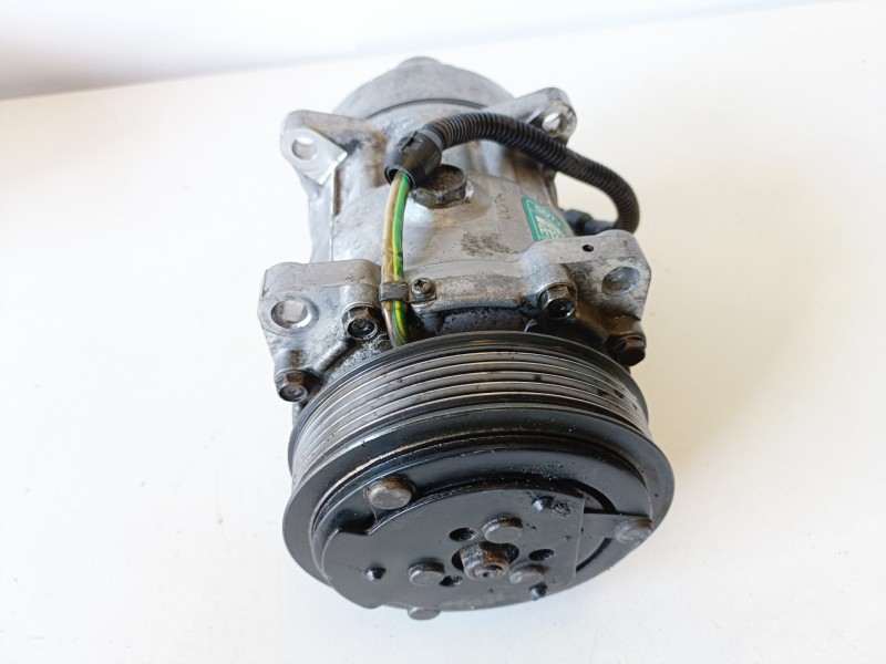Recambio de compresor aire acondicionado para citroen xsara berlina dhy referencia OEM IAM 1106F  