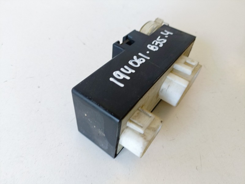 Recambio de caja precalentamiento para seat ibiza (6k1) aey referencia OEM IAM 6K0919506A  