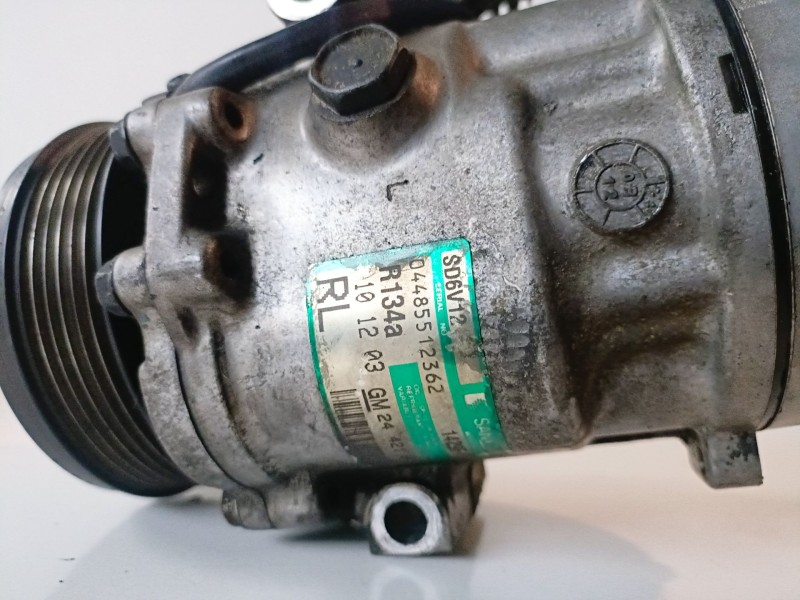 Recambio de compresor aire acondicionado para opel meriva z17dth referencia OEM IAM 24421642  