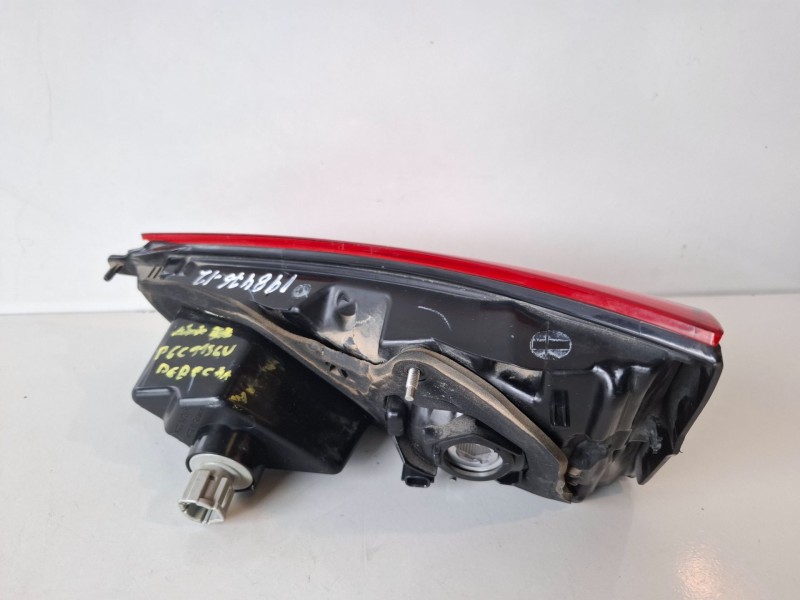 Recambio de piloto trasero izquierdo para nissan qashqai (j11e) r9m referencia OEM IAM   