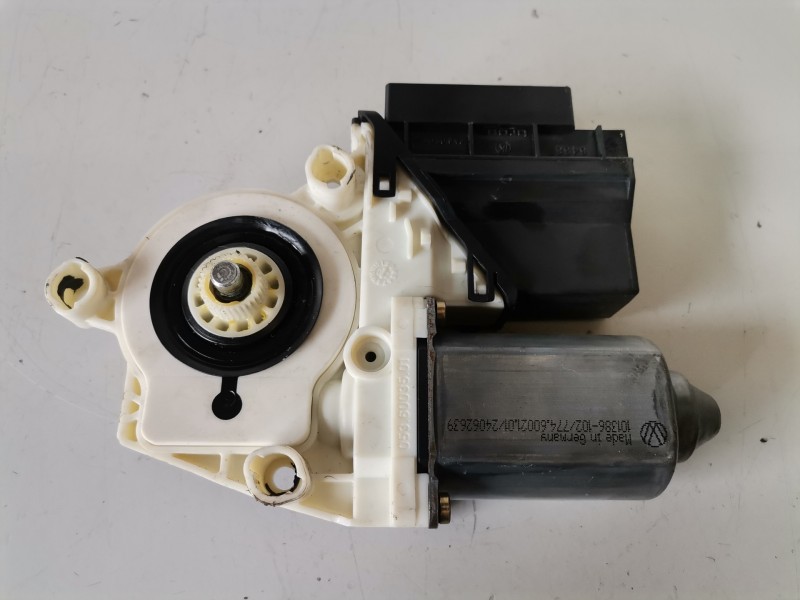 Recambio de motor elevalunas delantero derecho para seat ibiza (6l1) bby referencia OEM IAM 6Q2959801A  