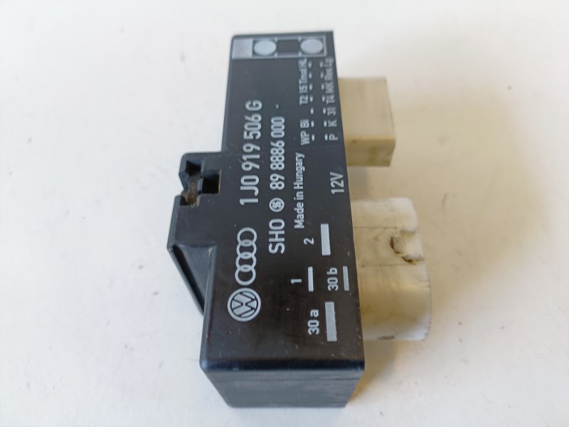 Recambio de caja precalentamiento para seat ibiza (6k1) aud referencia OEM IAM 1J0919506G  