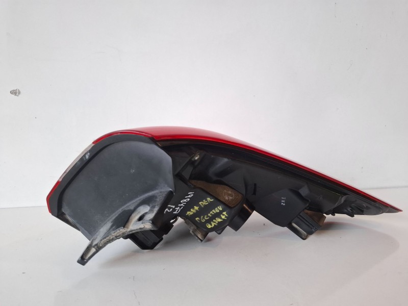 Recambio de piloto trasero izquierdo para nissan qashqai (j11e) r9m referencia OEM IAM   