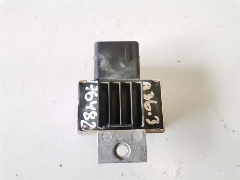 Recambio de caja precalentamiento para dacia dokker k9k612 referencia OEM IAM 110678071R  