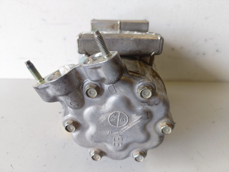 Recambio de compresor aire acondicionado para citroen c3 kfv referencia OEM IAM 9646273380  