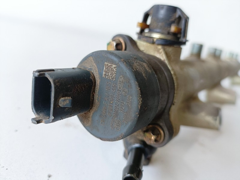 Recambio de rampa inyectora para kia carens (rs) d4ea referencia OEM IAM 0445214026/3140027000  