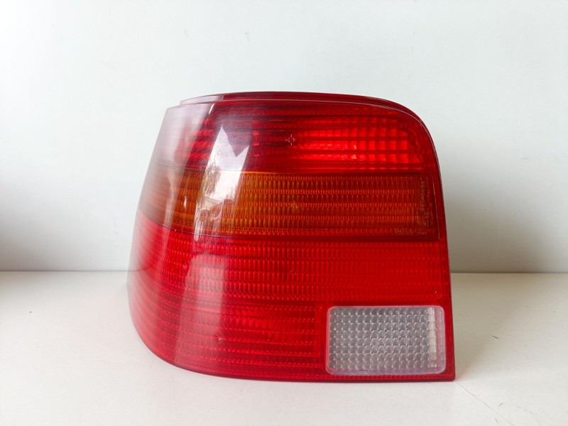 Recambio de piloto trasero izquierdo para volkswagen golf iv berlina (1j1)(10.1997) agr referencia OEM IAM 1J6945095Q  