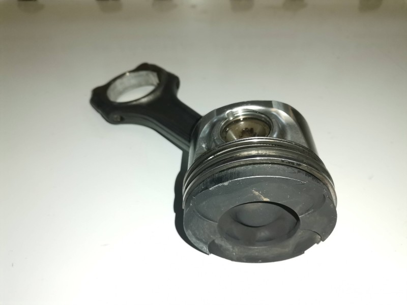 Recambio de piston para mercedes-benz clase ml (bm 163) 628963 referencia OEM IAM   