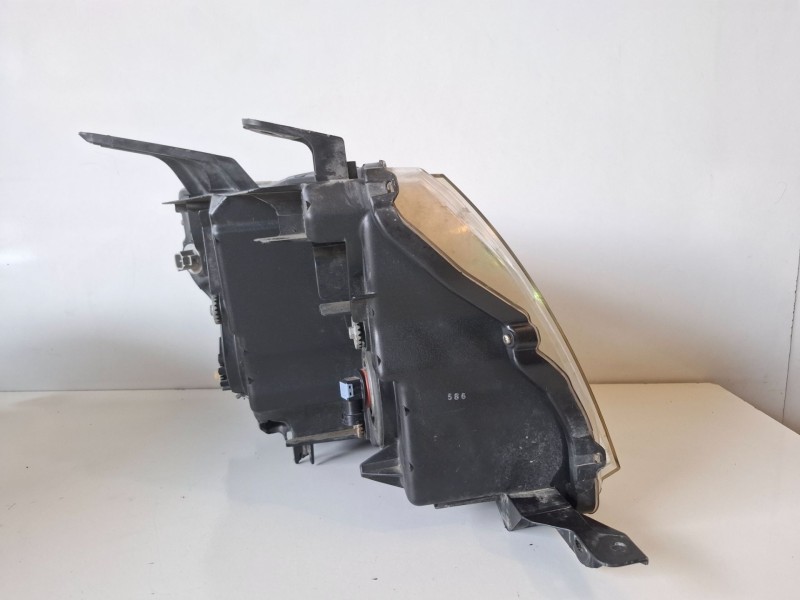 Recambio de faro izquierdo para mitsubishi montero (v80/v90) 4m41 referencia OEM IAM   
