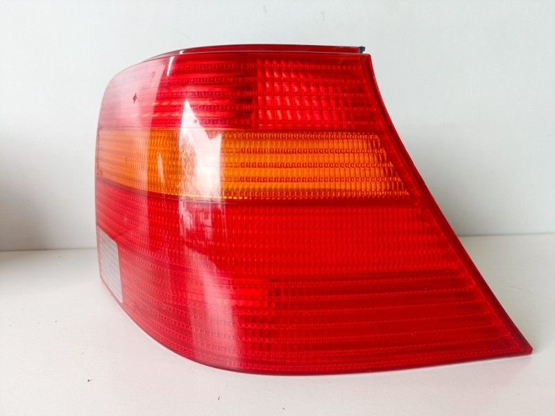 Recambio de piloto trasero derecho para volkswagen golf iv berlina (1j1)(10.1997) agr referencia OEM IAM 1J6945096Q  
