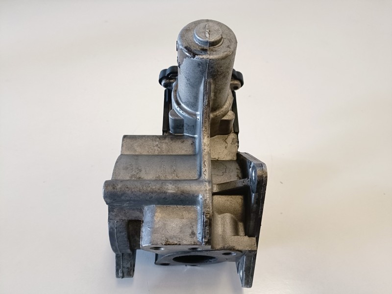 Recambio de valvula egr para volkswagen t5 transporter furgón/combi (7h) bnz referencia OEM IAM 076131501B/700823040  