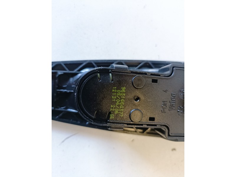 Recambio de mando elevalunas delantero izquierdo para citroen c4 berlina kfu referencia OEM IAM 9651464577  
