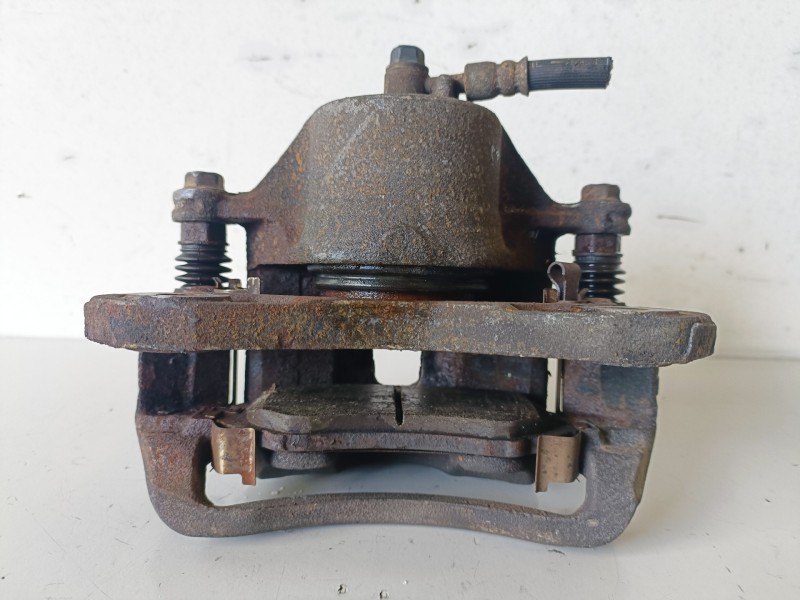 Recambio de pinza de freno delantera derecha para hyundai tucson (jm) g4gc referencia OEM IAM   