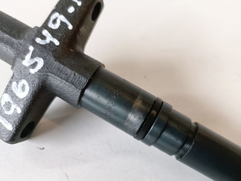Recambio de inyector para mitsubishi montero (v60/v70) 4m41 referencia OEM IAM 182484410  