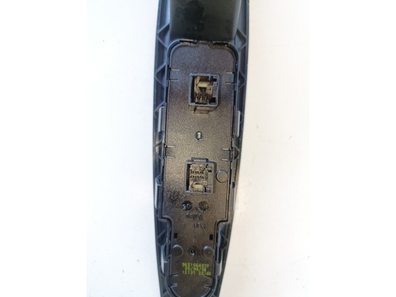 Recambio de mando elevalunas delantero izquierdo para citroen c4 berlina kfu referencia OEM IAM 9651464577  