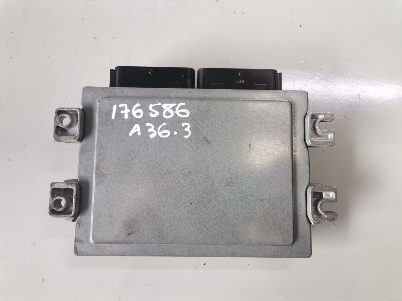 Recambio de centralita motor uce para dacia sandero k7j710 referencia OEM IAM 8200856659/S110140025A/8200598393  