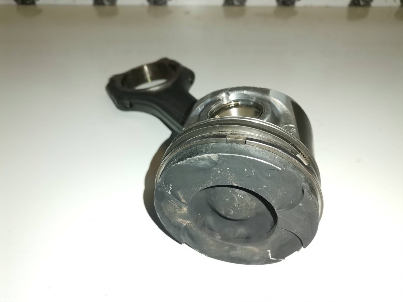 Recambio de piston para mercedes-benz clase ml (bm 163) 628963 referencia OEM IAM   