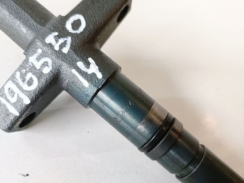Recambio de inyector para mitsubishi montero (v60/v70) 4m41 referencia OEM IAM 182484410  