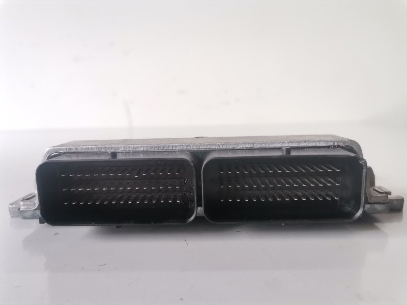 Recambio de centralita motor uce para dacia sandero k7j710 referencia OEM IAM 8200856659/S110140025A/8200598393  
