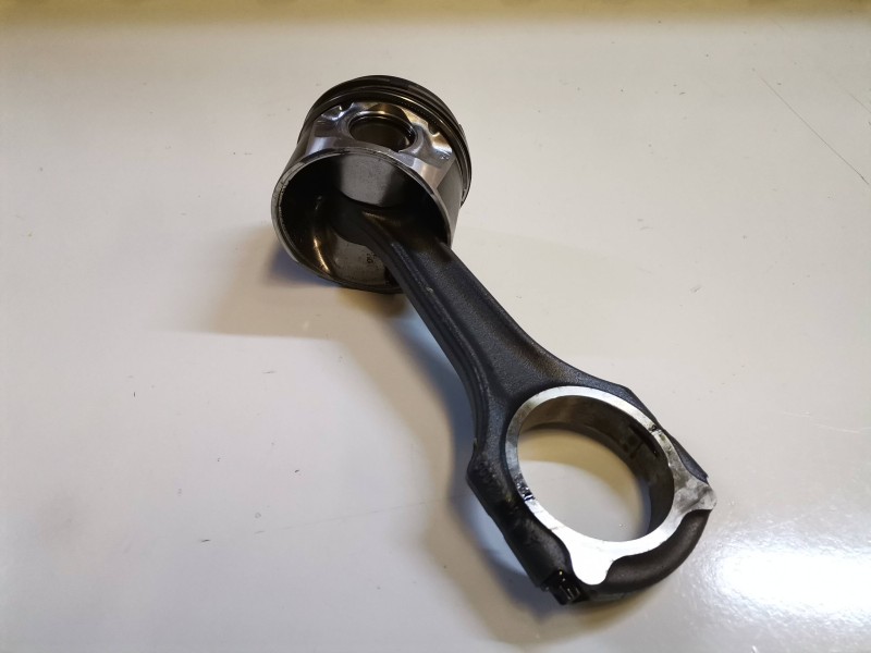 Recambio de piston para mercedes-benz clase ml (bm 163) 628963 referencia OEM IAM   