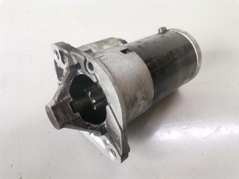 Recambio de motor arranque para dacia sandero k7j710 referencia OEM IAM 8200584664/M000T45171ZT  