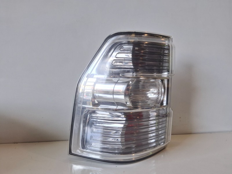 Recambio de piloto trasero izquierdo para mitsubishi montero (v80/v90) 4m41 referencia OEM IAM   