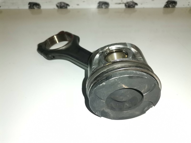 Recambio de piston para mercedes-benz clase ml (bm 163) 628963 referencia OEM IAM   