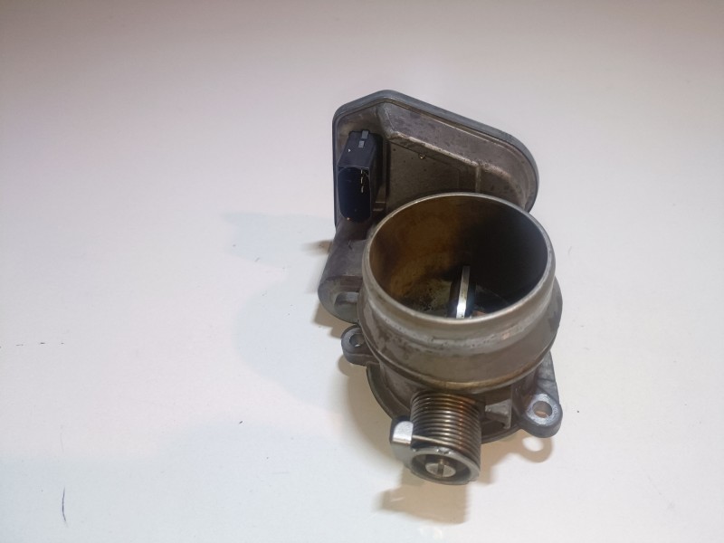 Recambio de caja mariposa para bmw serie 3 berlina (e90) 204d4 referencia OEM IAM 780437301  