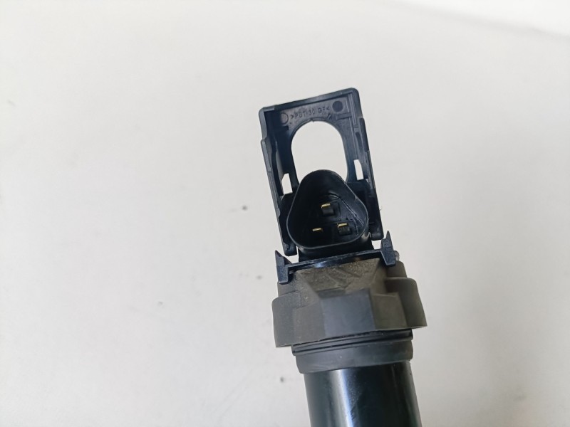 Recambio de bobina encendido para peugeot 3008 5fw referencia OEM IAM 155190  