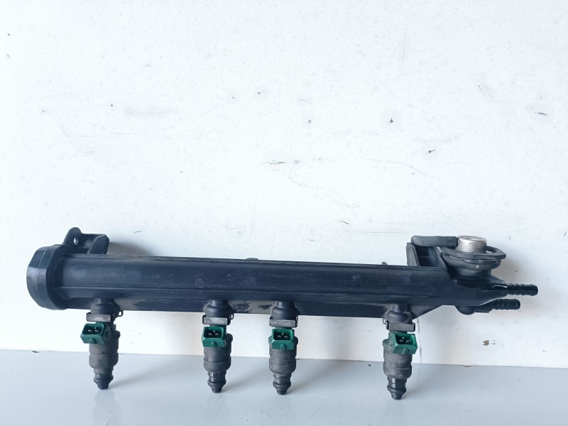 Recambio de rampa inyectora para volkswagen golf iv berlina (1j1)(10.1997) akl referencia OEM IAM   