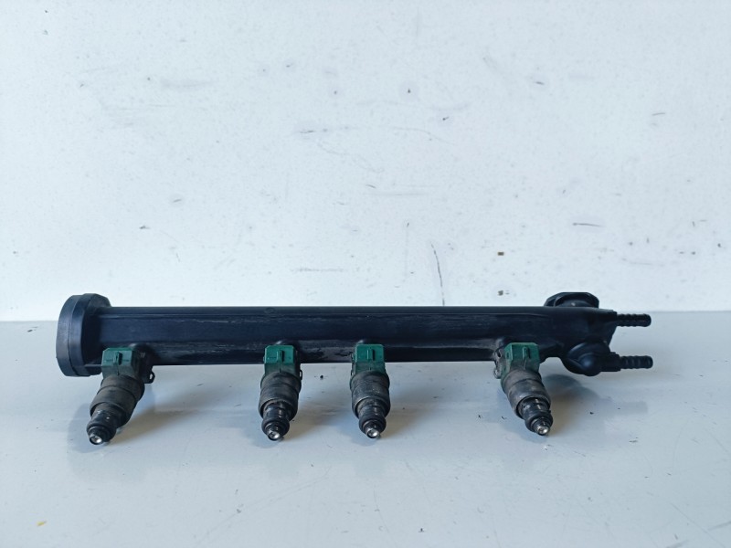 Recambio de rampa inyectora para volkswagen golf iv berlina (1j1)(10.1997) akl referencia OEM IAM   