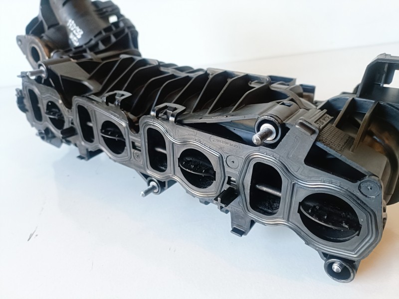 Recambio de colector admision para bmw serie 1 berlina (e81/e87) n47d20a referencia OEM IAM 108452S10  
