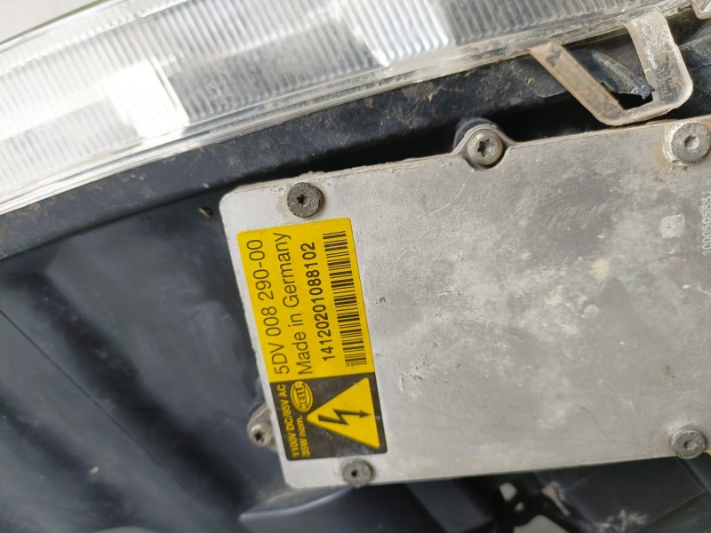 Recambio de faro izquierdo para opel vectra c berlina y22dtr referencia OEM IAM   